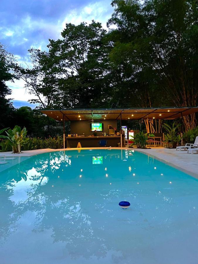 מלון קפוס Grand Park Manuel Antonio מראה חיצוני תמונה