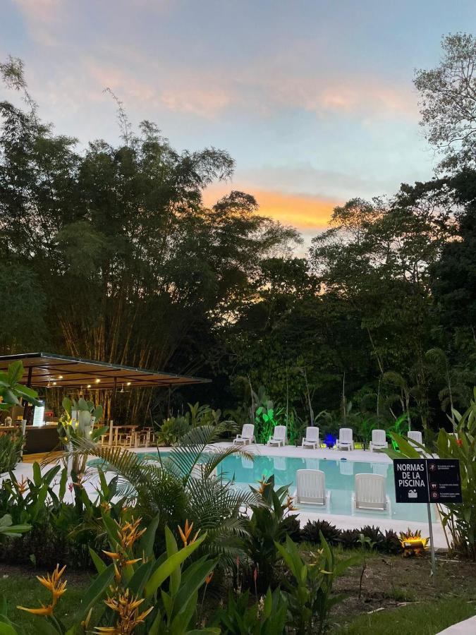 מלון קפוס Grand Park Manuel Antonio מראה חיצוני תמונה