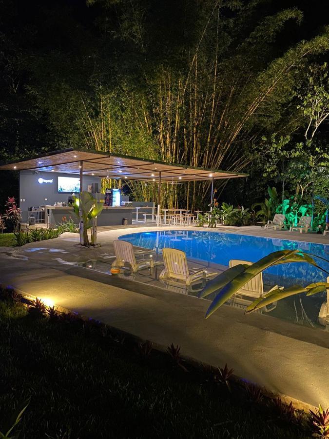 מלון קפוס Grand Park Manuel Antonio מראה חיצוני תמונה
