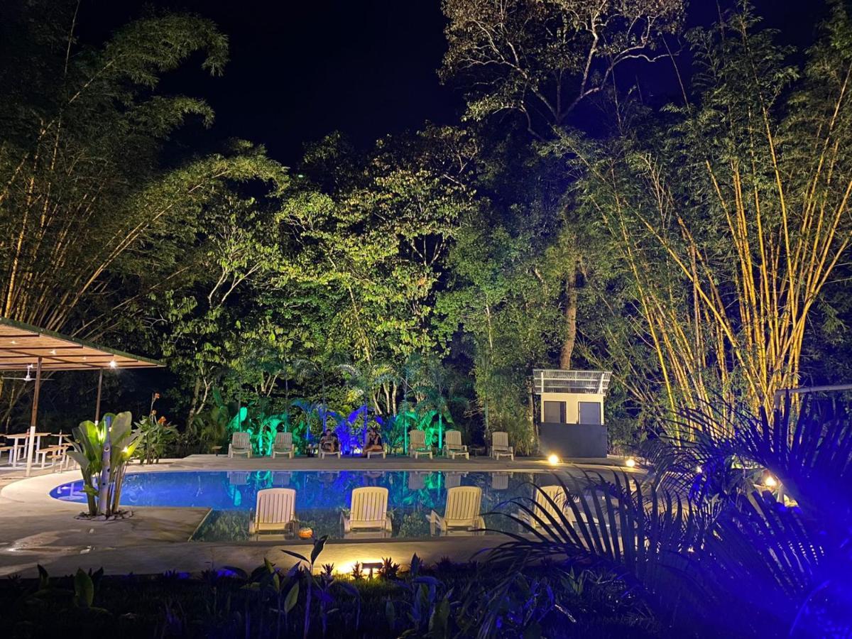מלון קפוס Grand Park Manuel Antonio מראה חיצוני תמונה